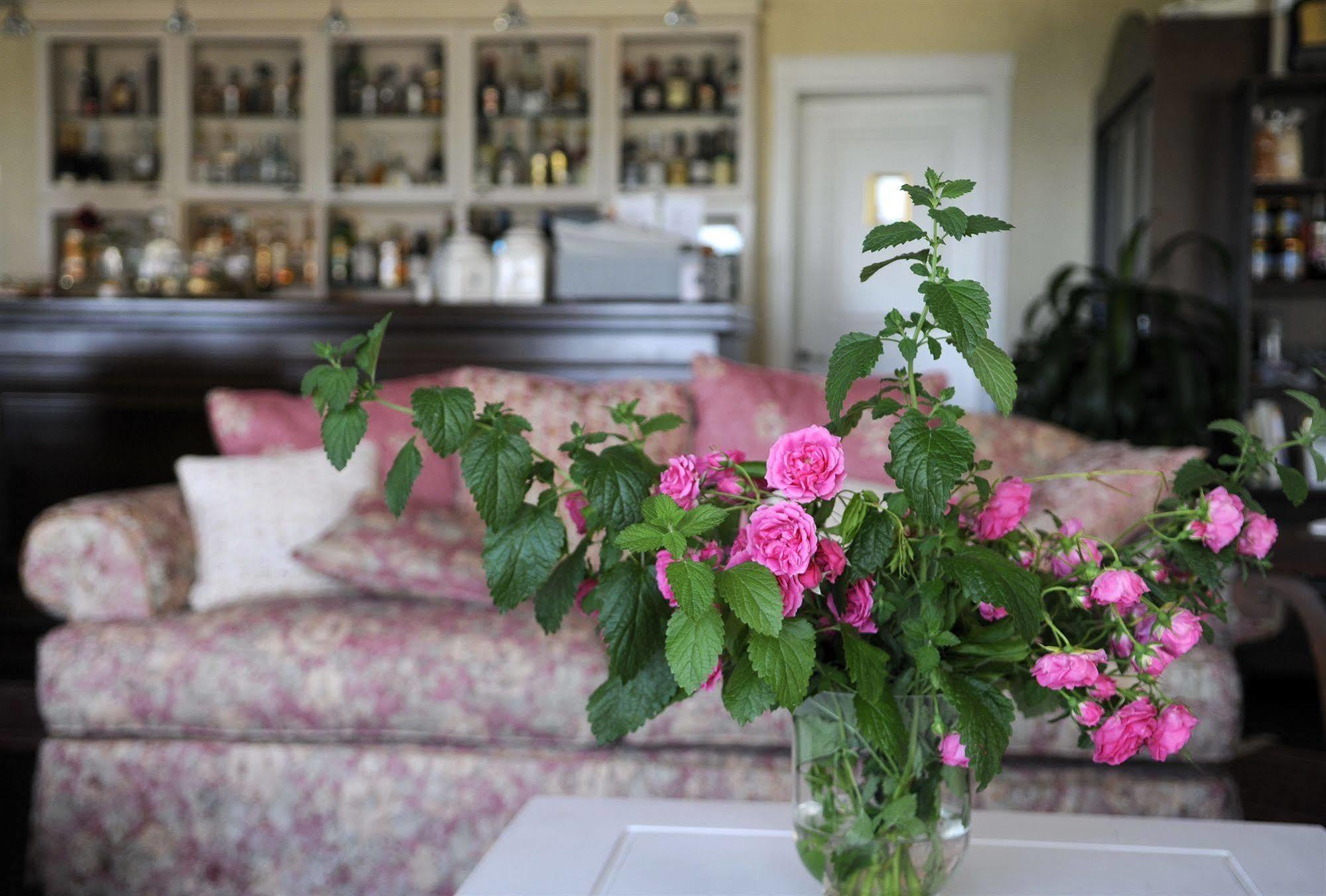 Jennifer Home Hotel Taxiarches  Экстерьер фото