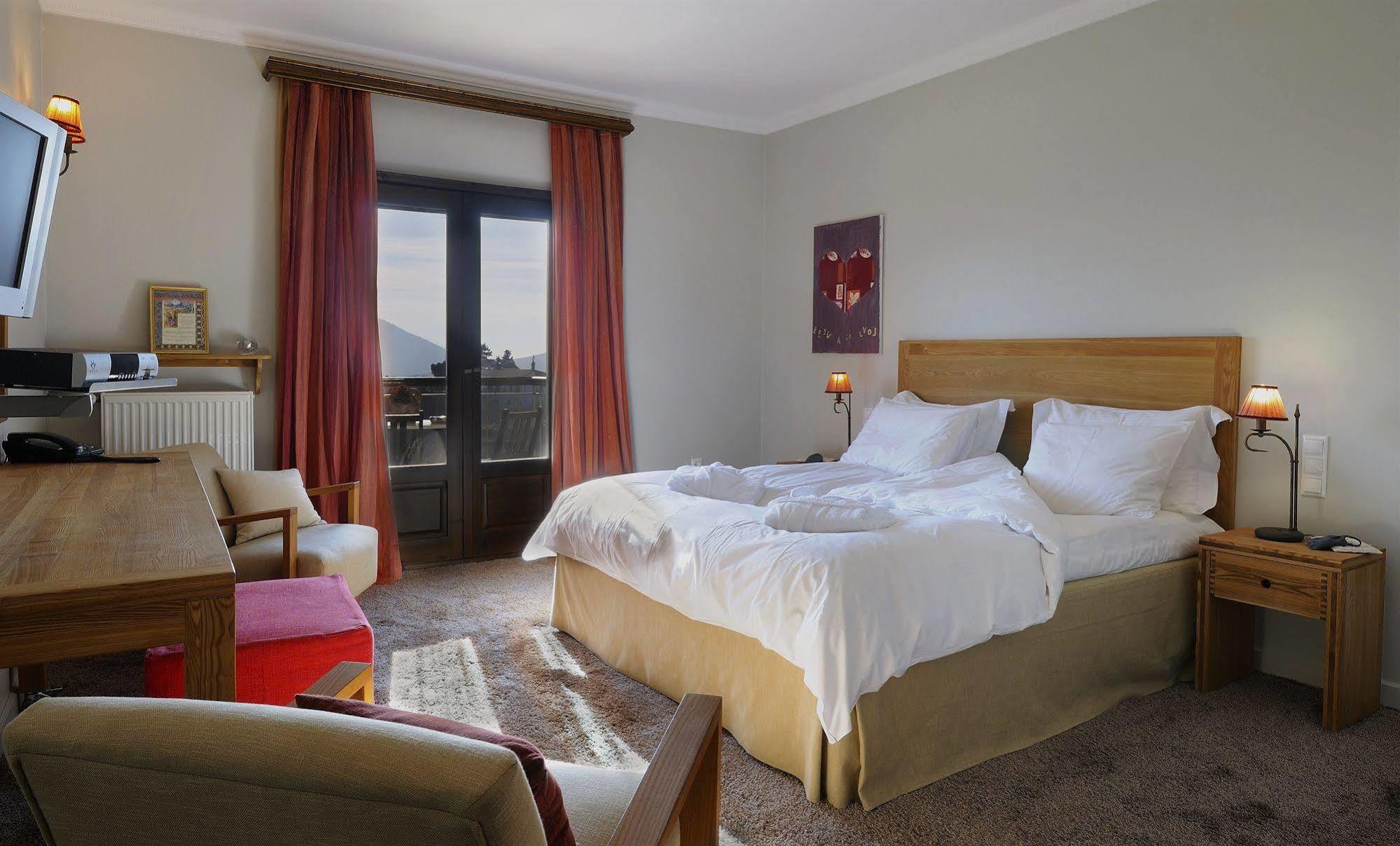 Jennifer Home Hotel Taxiarches  Экстерьер фото