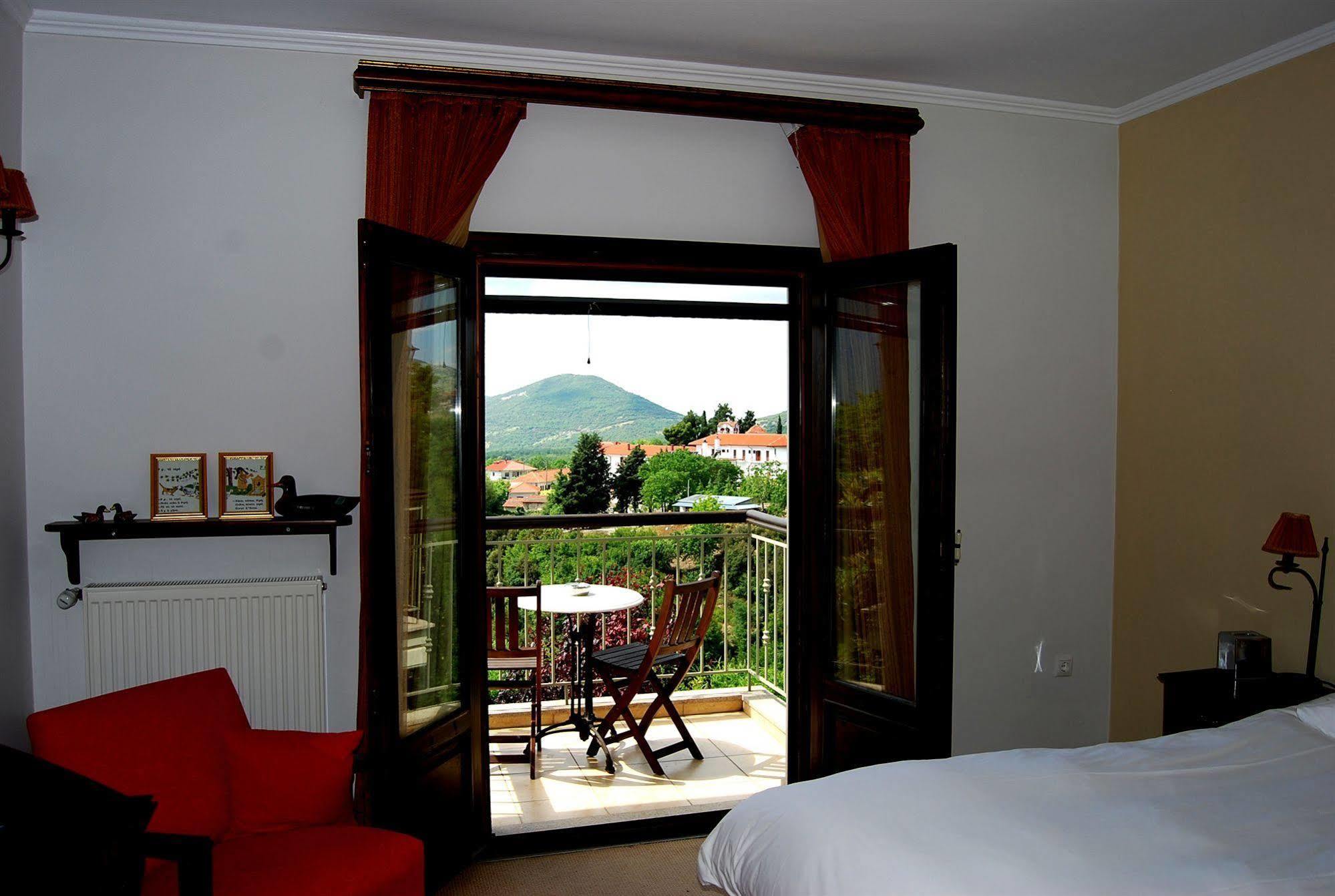 Jennifer Home Hotel Taxiarches  Экстерьер фото