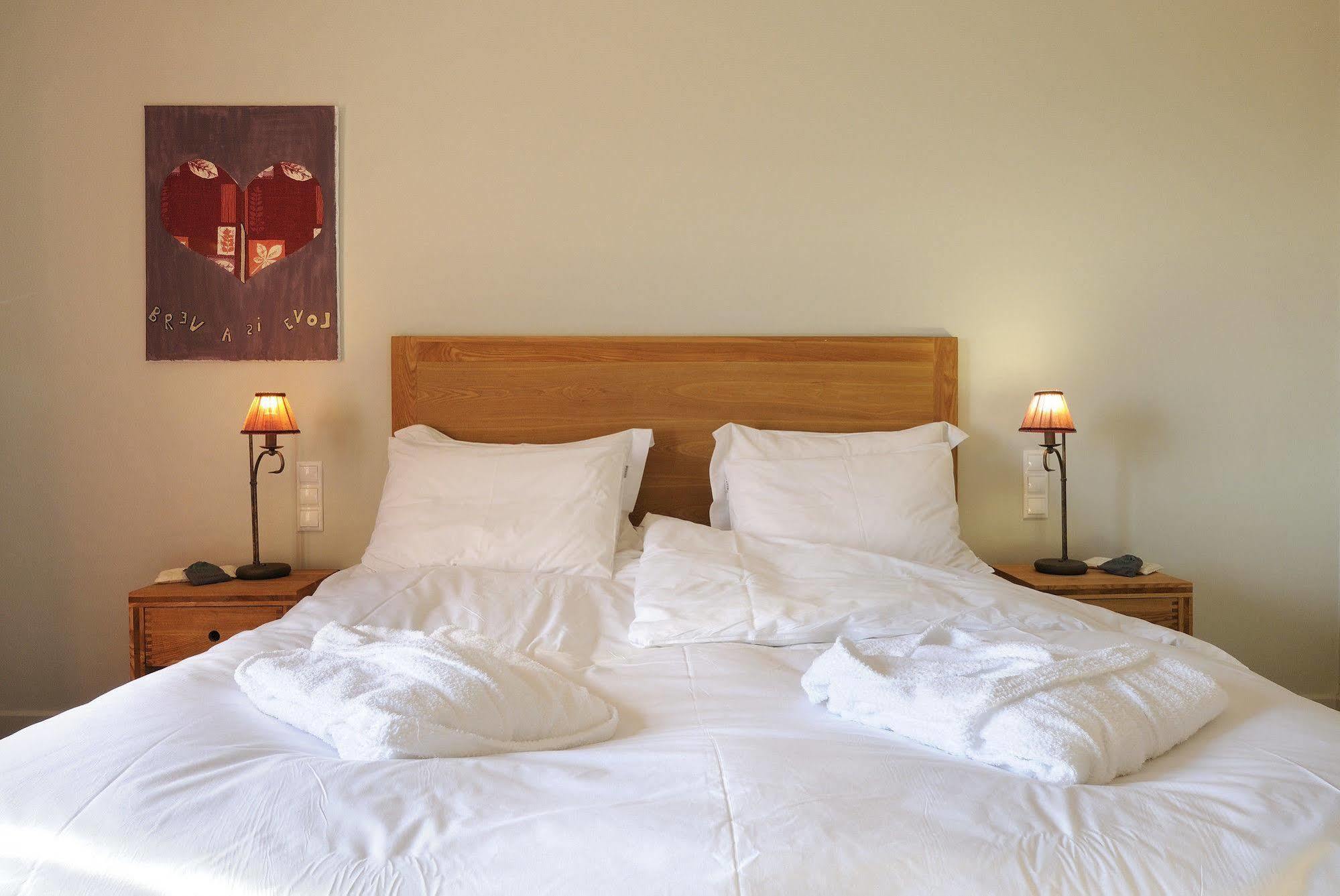 Jennifer Home Hotel Taxiarches  Экстерьер фото